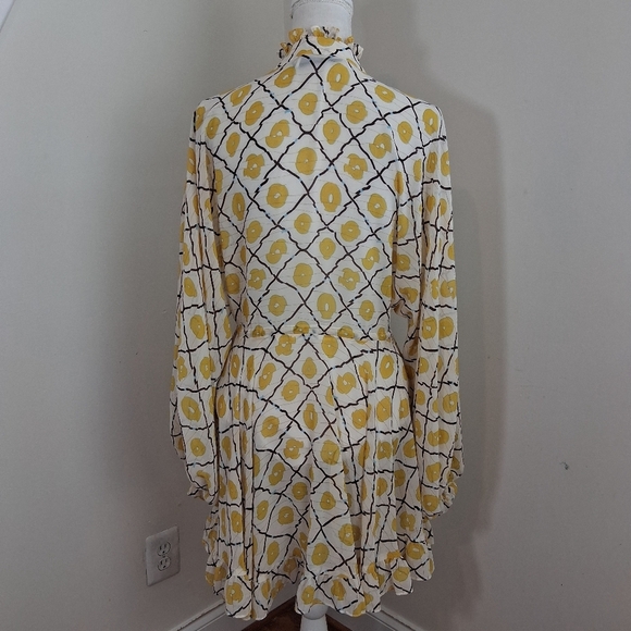 Alexis Rachael Mini Dress In Ivory Medallion Retail$396 NWOT Size Small - Picture 8 of 13